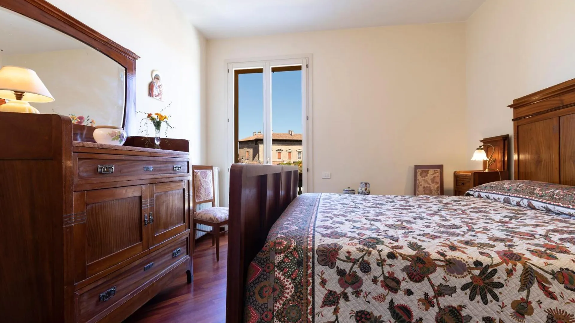 Residenza Palazzo Marchesini Bed and Breakfast Bologna 0*,